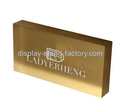 Customize acrylic cubed sign NBD-532